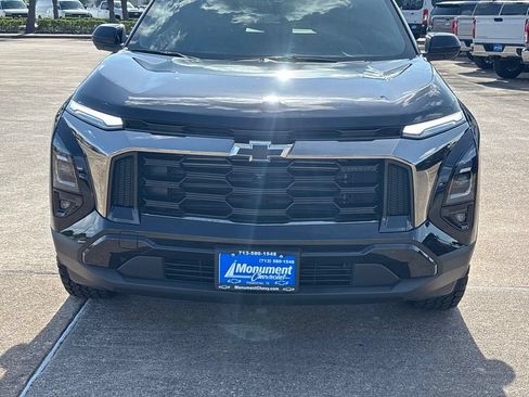 Used 2026 Chevrolet Equinox ACTIV w/ Convenience Package III FWD image 3