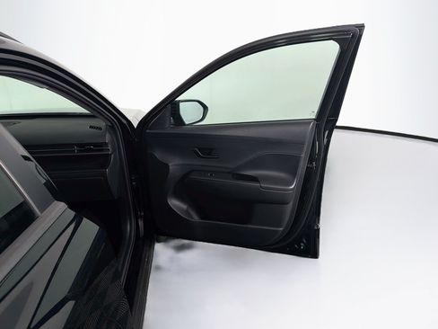 Used 2025 Hyundai Kona SEL AWD/4WD image 33