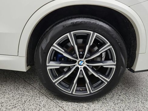 Used 2019 BMW X5 xDrive40i w/ M Sport Package AWD/4WD image 9