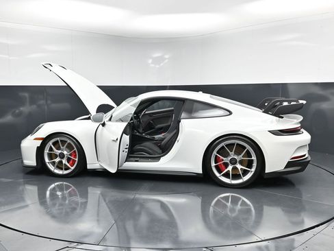 Certified 2024 Porsche 911 GT3 RWD image 30