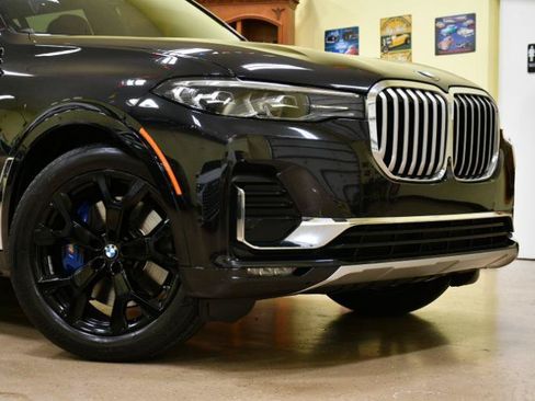 Used 2022 BMW X7 xDrive40i w/ Premium Package AWD/4WD image 3