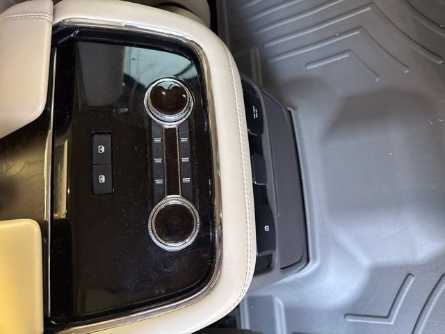 Used 2020 Lincoln Navigator Reserve w/ Luxury Package AWD/4WD image 9