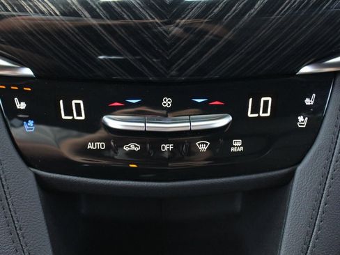 New 2025 Cadillac XT6 Premium Luxury image 26