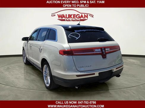 Used 2014 Lincoln MKT AWD w/ Equipment Group 201A image 4