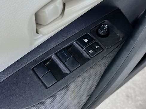 Used 2023 Toyota Corolla LE FWD image 20