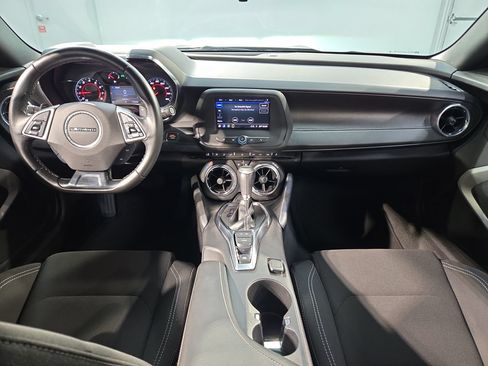Used 2020 Chevrolet Camaro LT RWD image 10