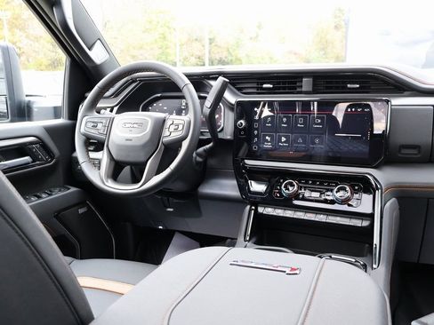 New 2026 GMC Sierra 3500 AT4 w/ AT4 Premium Plus Package AWD/4WD image 35