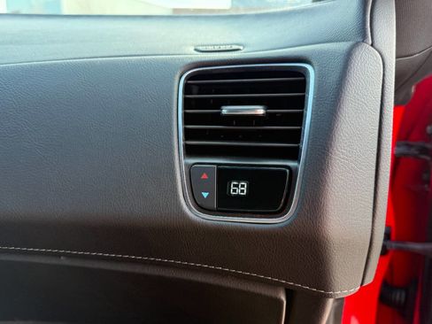 Used 2014 Chevrolet Corvette Stingray Coupe image 38