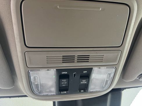 Used 2018 Honda Odyssey EX-L image 18