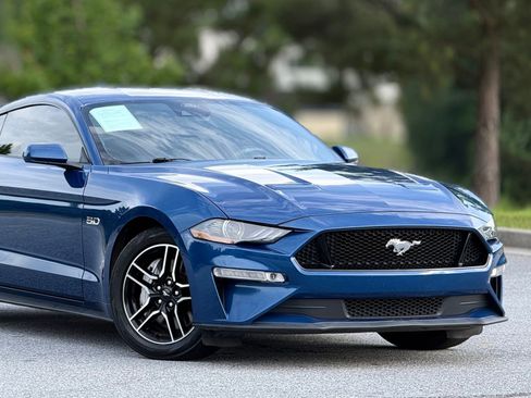 Used 2022 Ford Mustang GT RWD image 42