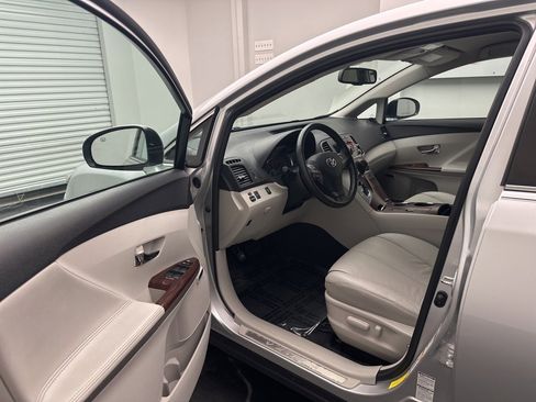 Used 2009 Toyota Venza Base image 5