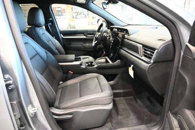 New 2027 GMC Terrain Elevation w/ Elevation Premium Package FWD image 10