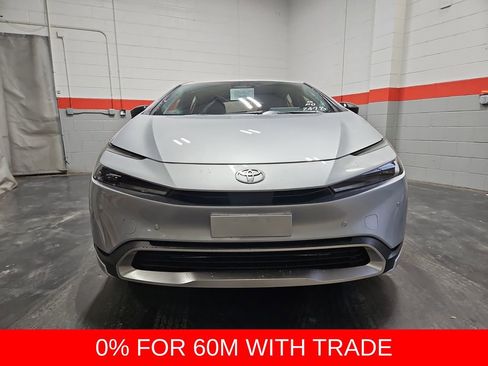 New 2026 Toyota Prius SE image 2