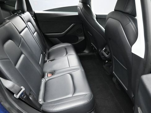 Used 2021 Tesla Model Y Long Range image 31