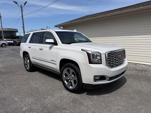 Used 2019 GMC Yukon Denali w/ Denali Ultimate Package image 3