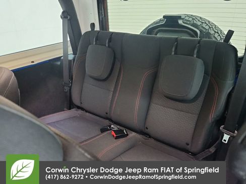 Used 2021 Jeep Wrangler Rubicon AWD/4WD image 25