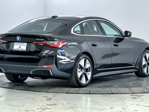 Used 2025 BMW i4 xDrive40i w/ Premium Package image 2