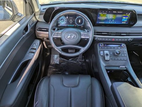 Used 2024 Hyundai Palisade Limited image 18
