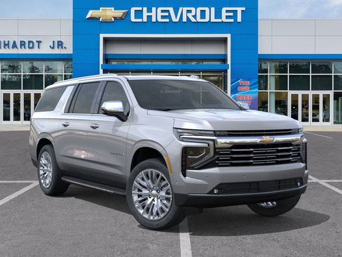 New 2026 Chevrolet Suburban Premier image 9