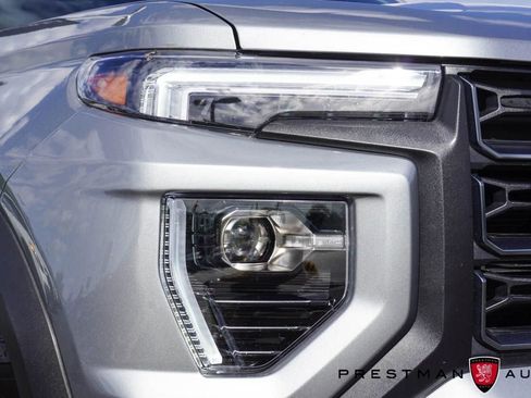 Used 2024 GMC Canyon AT4 AWD/4WD image 5