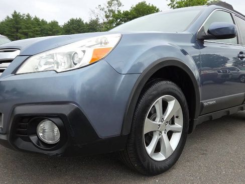 Used 2013 Subaru Outback 2.5i Limited w/ Moonroof Pkg AWD/4WD image 6