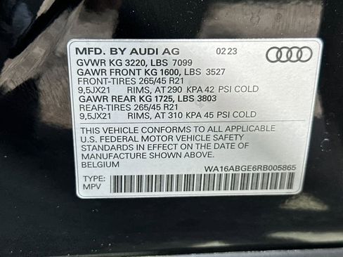 Used 2024 Audi Q8 e-tron Premium w/ Prestige Package AWD/4WD image 33