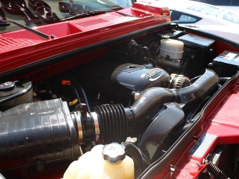 Used 2005 HUMMER H2 SUT w/ Preferred Equipment Group image 9