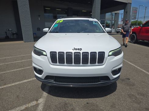 Used 2020 Jeep Cherokee Latitude Plus AWD/4WD image 8