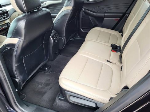 Used 2021 Ford Escape SEL image 16