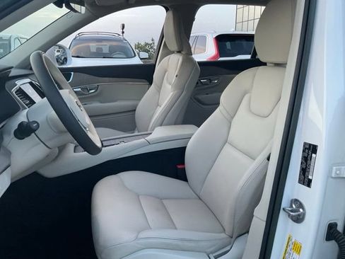 Certified 2023 Volvo XC90 B6 Plus AWD/4WD image 13