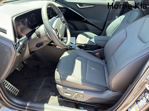 New 2026 Kia Niro Wave FWD image 9