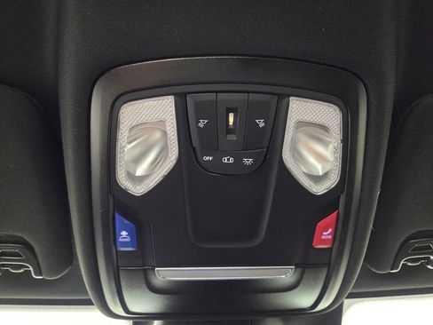 Used 2025 RAM 2500 Big Horn AWD/4WD image 16