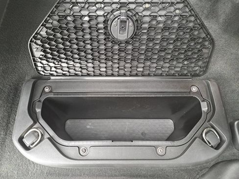 Used 2022 RAM 1500 Laramie AWD/4WD image 13