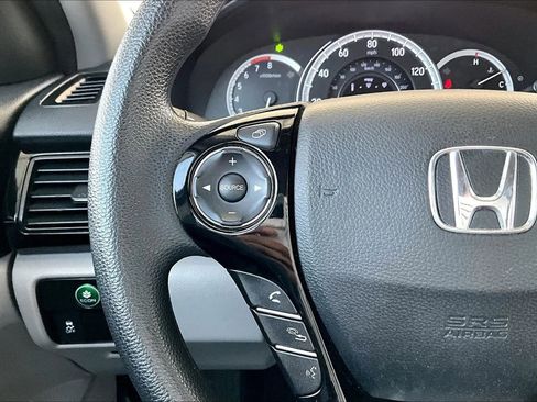 Used 2016 Honda Accord LX image 10