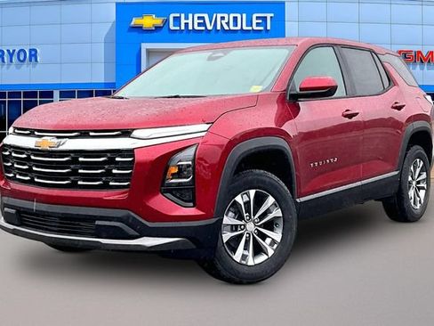 New 2026 Chevrolet Equinox LT w/ Convenience Package II FWD image 2