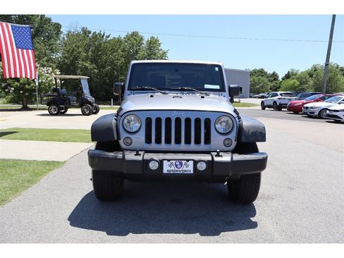 Used 2016 Jeep Wrangler Sport w/ Quick Order Package 24S AWD/4WD image 10
