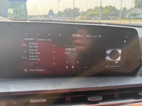 Certified 2024 Kia Telluride EX X-Line AWD/4WD image 12