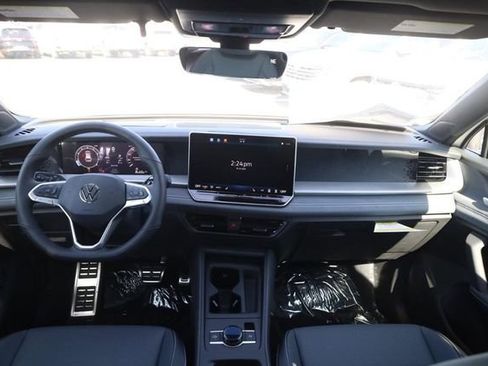 New 2026 Volkswagen Tiguan SE R-Line AWD/4WD image 7