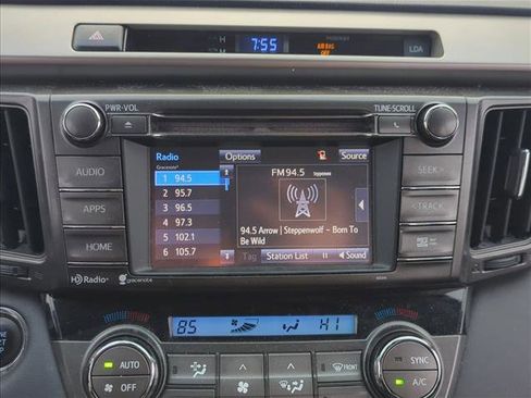 Used 2015 Toyota RAV4 Limited image 18