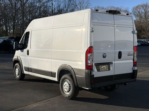 New 2026 RAM ProMaster 2500 w/ Convenience Group image 11