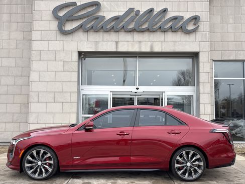 Used 2023 Cadillac CT4 V w/ Navigation Package image 10