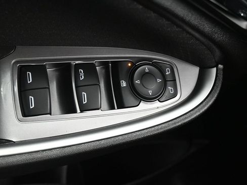 Used 2023 Chevrolet Malibu LT FWD image 22
