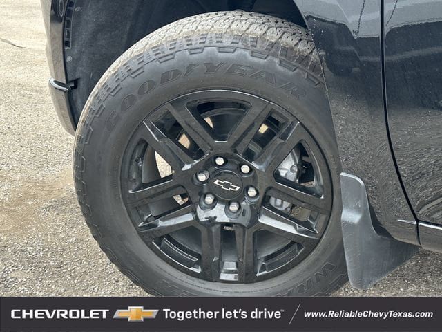 Used 2025 Chevrolet Silverado 1500 RST AWD/4WD image 11
