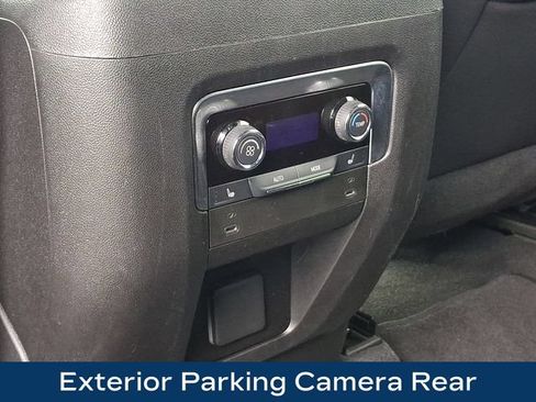 Used 2025 Chevrolet Suburban Premier AWD/4WD image 19