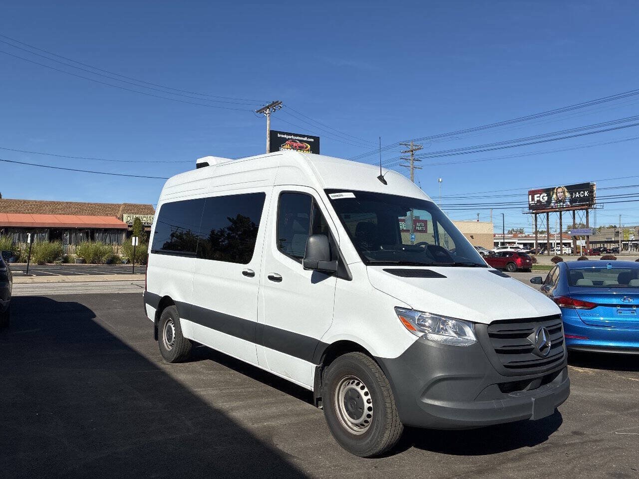 Used 2026 Mercedes-Benz Sprinter 2500 image 3