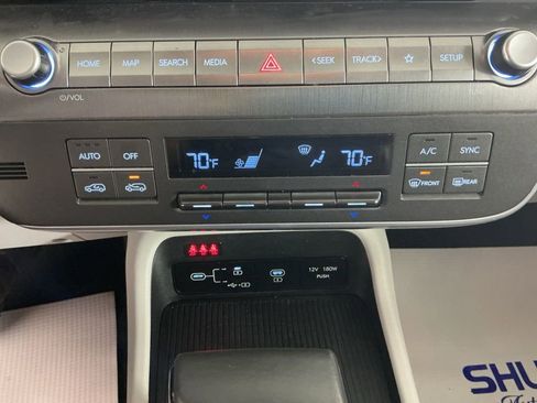 Used 2024 Hyundai Kona SEL AWD/4WD image 29