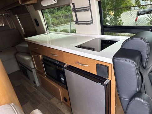 Used 2020 Mercedes-Benz Sprinter 3500 image 28