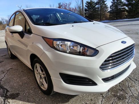 Used 2018 Ford Fiesta SE image 11