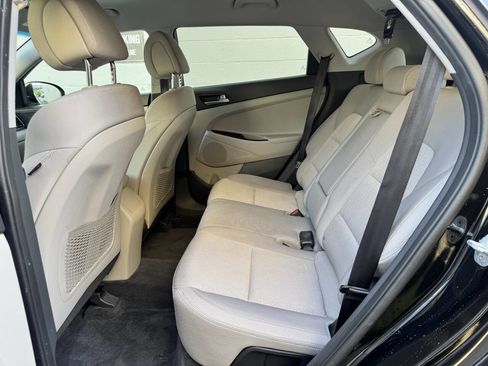 Used 2016 Hyundai Tucson Sport image 15