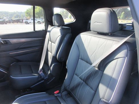 New 2026 Buick Enclave Avenir w/ Super Cruise Package image 14